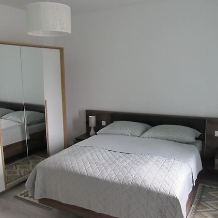 Löbau Appartment Ipsum מראה חיצוני תמונה