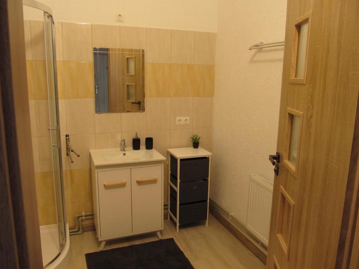 Löbau Appartment Ipsum מראה חיצוני תמונה