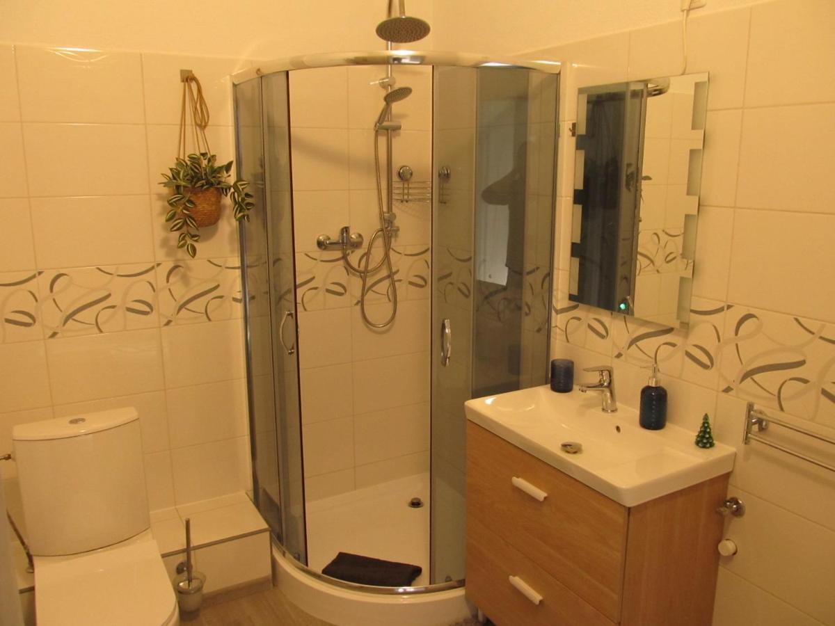 Löbau Appartment Ipsum מראה חיצוני תמונה
