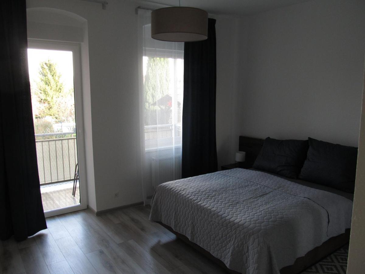 Löbau Appartment Ipsum מראה חיצוני תמונה